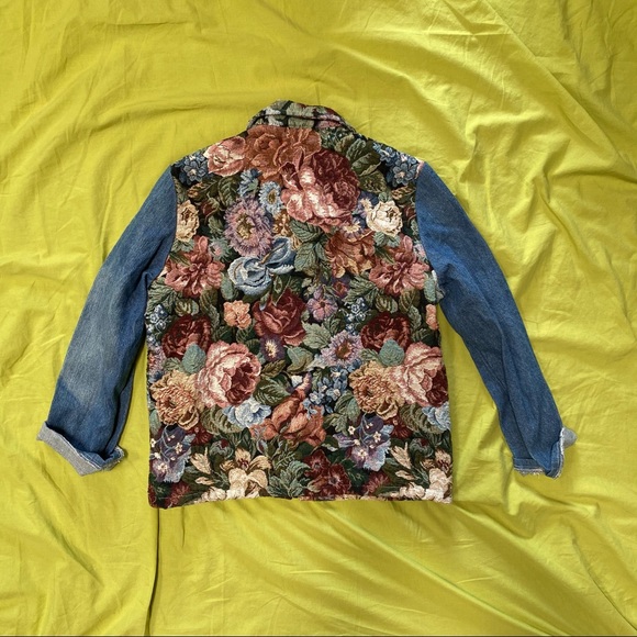 Floral jacket - Picture 4 of 5